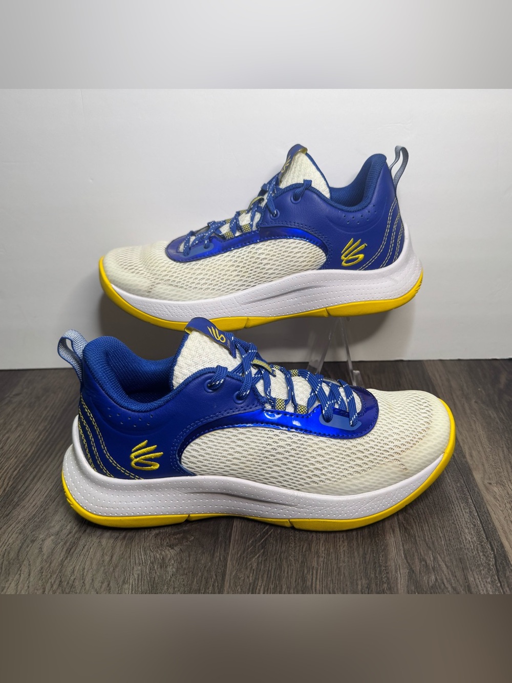 🔥Under Armour Curry 3Z6 Boys Basketball Sneakers Youth Size 6.5 Y White Blue